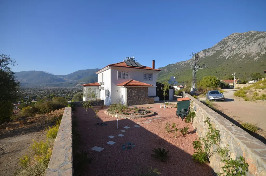 Real estate in Uzumlu
